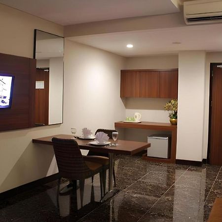 Atrium Premiere Cilacap Exterior photo