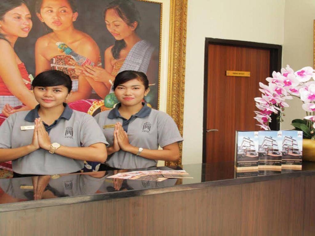 Atrium Premiere Cilacap Exterior photo