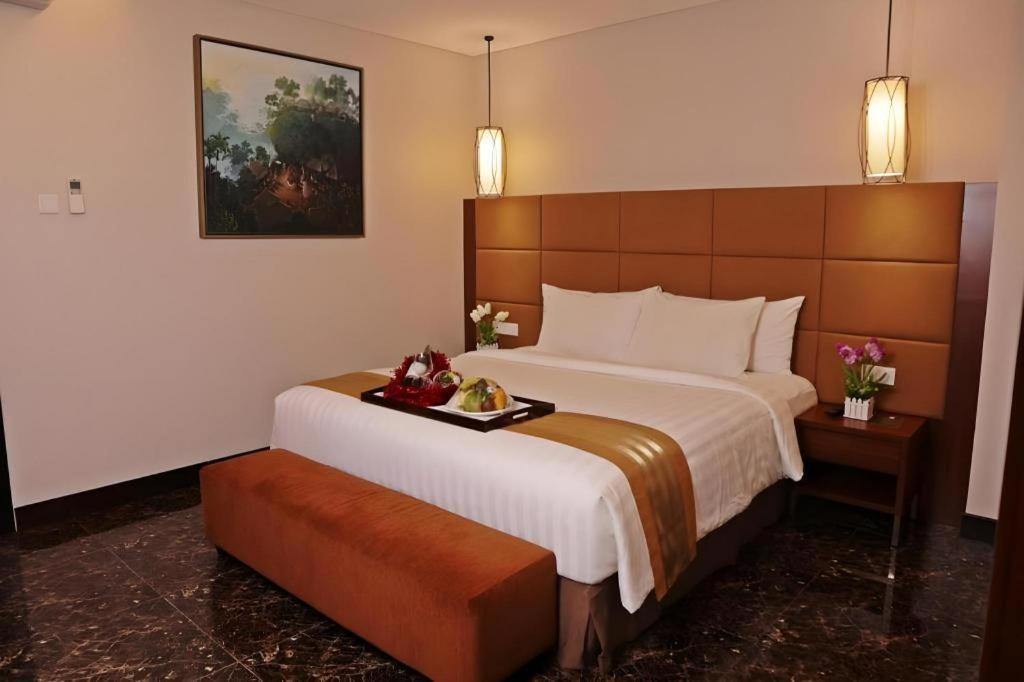 Atrium Premiere Cilacap Exterior photo