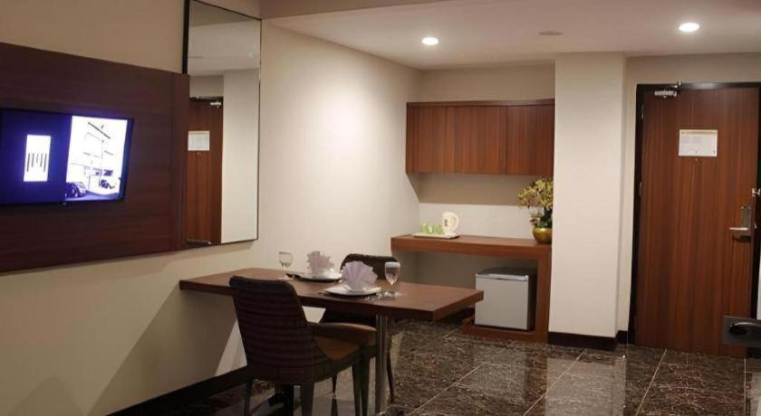Atrium Premiere Cilacap Exterior photo